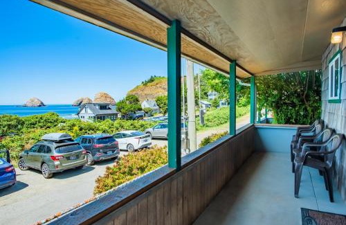 Oceanside Hotel | Oceanside Ocean Front Cabins
