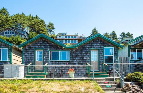 Oceanside Hotel | Oceanside Ocean Front Cabins