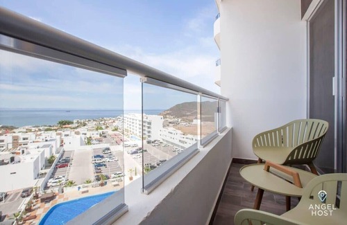 La Paz Condo | Oceanview Condo, 2 Pools, Game Room, Gym, Cinema!