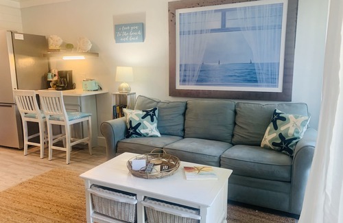 Isle of Palms Condo | Oceanview Condo ~ New Owner/Newly Remodeled!