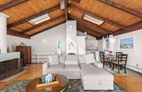 Plymouth House | Oceanview Plymouth Retreat by the Beach