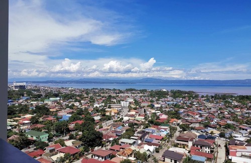 Poblacion District Apartment | Oceanview Relaxing 2Bedrooms Resort with Balcony facing Picturesque Samal island
