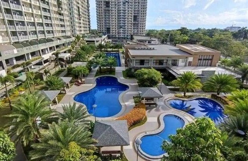 Poblacion District Apartment | Oceanview Relaxing 2Bedrooms Resort with Balcony facing Picturesque Samal island