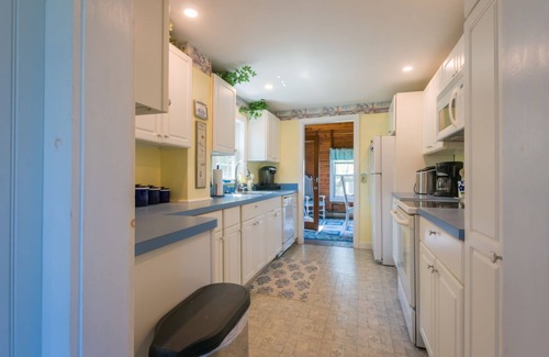 Sagamore Beach House | Oceanview Retreat w/Private Beach Access