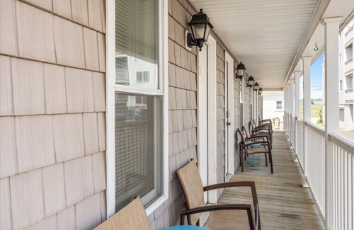 Hampton Apartment | *Oceanview Suite | Hampton Beach | Pet Friendly*