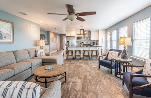 Surf Side Shores House | Oct 19 thru Oct 26 - Fall Discount on Rates Already Applied - ⛱️🏝️☀️🐬