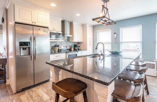 Surf Side Shores House | Oct 19 thru Oct 26 - Fall Discount on Rates Already Applied - ⛱️🏝️☀️🐬