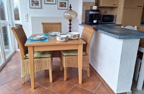 Schonbrunn Apartment | odenwald-ferienwohnung: Infrarot-Sauna Parkplatz Waschmaschine WLAN