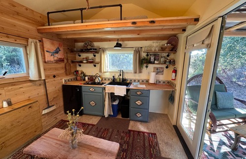Warner Springs Cabin | Off Grid Petfriendly sanctuary surrounded by ancient oaks with fenced yard.