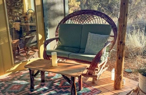 Warner Springs Cabin | Off Grid Petfriendly sanctuary surrounded by ancient oaks with fenced yard.