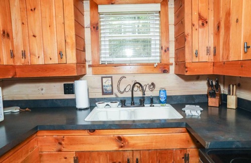 Willis Cabin | Off the Beaten Path - just like the name implies, by Buffalo Mountain Getaway