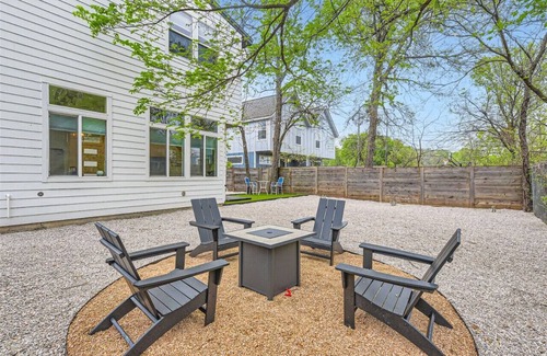 MLK House | Off the hook in Austin