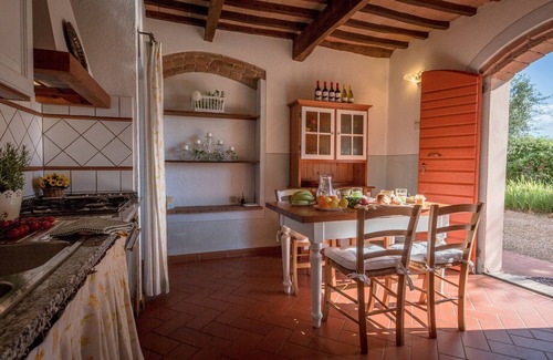 Peccioli Apartment | Offer! Holidays, apartment (Mimosa 2 + 2) Area Volterra, San Gimignano,Pisa