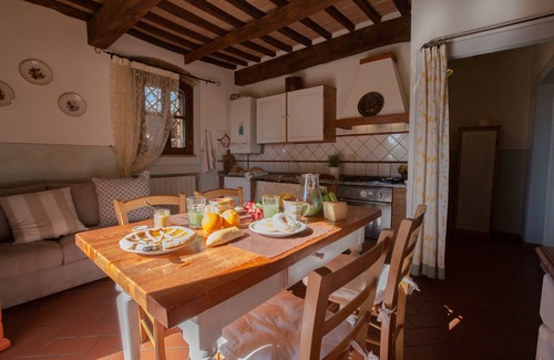 Peccioli Apartment | Offer! Holidays, apartment (Mimosa 2 + 2) Area Volterra, San Gimignano,Pisa