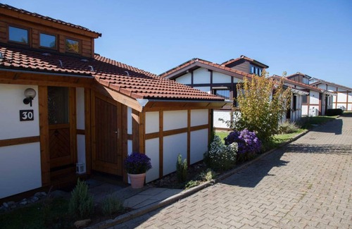 Ofingen House | OFI-11 - Spacious vacation home with large terrace (HT) - Feriendorf Öfingen 04