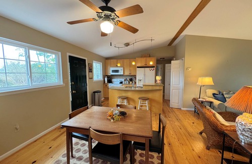 Piney Island House | Ohana Sunrise - VERY NICE 3BR, Close to the beach - Linens & Towels provided