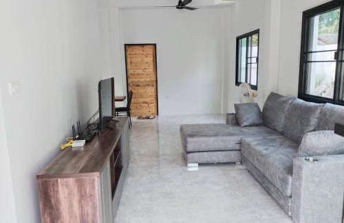 Khanom Villa | Okat pool villa khanom