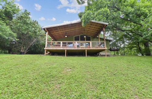 Canyon Lake Cottage | Ol` Greengo on the Horseshoe - Guadalupe Riverfront