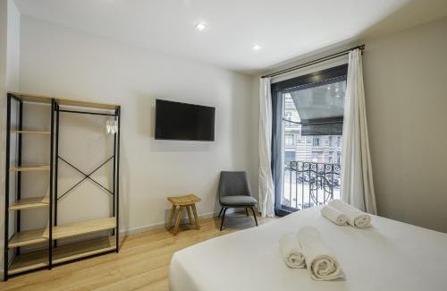 Sant Gervasi House | Ola Living Hostal Diagonal