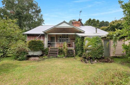 Barrengarry House | Old Barrengarry School House