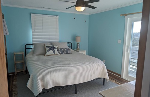 Duck Cottage | Old Bay Hideaway Oceanfront New Ownership and updated 2024
