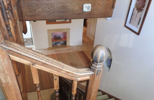 New Forest District House | Old Bridge Cottage Sleeps up to 18 . Hot tub, sauna,pool. New Forest, beaches