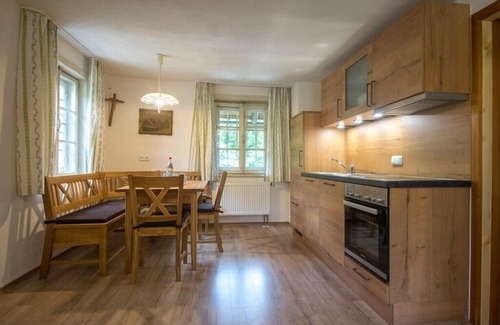 Passau Apartment | "Old but romantic" holiday home with a spacious balcony