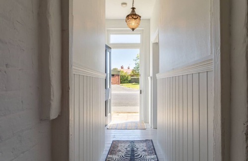 Perth House | Old Charm Meets New in Clarence