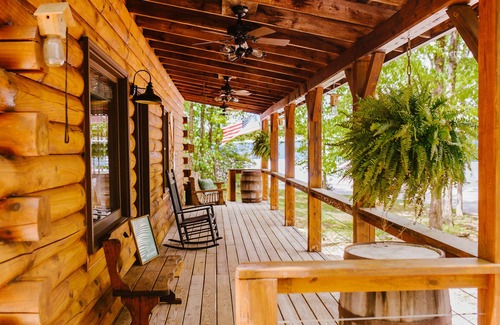 Mount Juliet Cabin | Old Hickory Haven Cabin