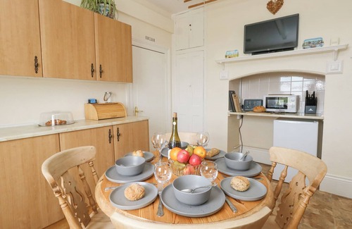 Southwell Cottage | OLD HIGHER LIGHTHOUSE STOPES COTTAGE, with pool in Portland Bill