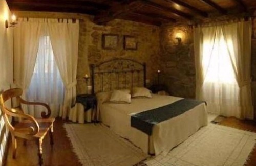 Rianxo Cottage | Old House of San José (S. XVII) for 8 people