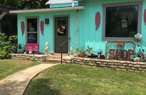 Ingram Cabin | Old Ingram Loop in the Hill Country- Cabin 2