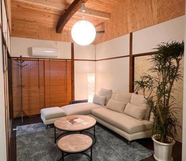 Nara Apartment | Old modern house in Nara
