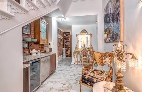 Ville-Marie House | Old Montréal Upscale Mansion 8 Full Insuite Bdr