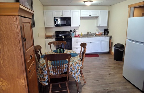 Olcott Apartment | Old Olcott Beach Firestation Guestrooms & Suites