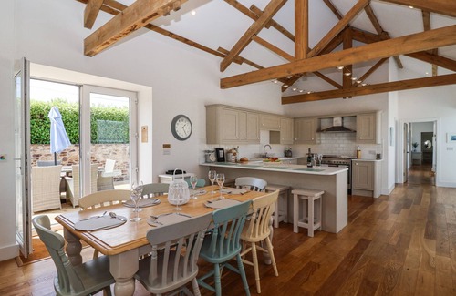 Saltash Cottage | OLD ORCHARD BARN, pet friendly, luxury holiday cottage in St Mellion