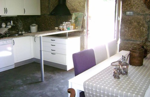 Amarante House | Old stone house with swimming pool and river.