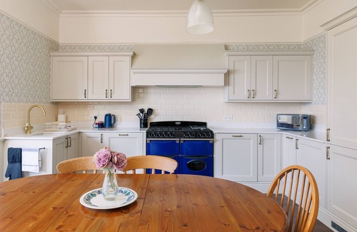 Shanklin Apartment | Old Vicarage Upper Apartment - Shanklin, Isle of W