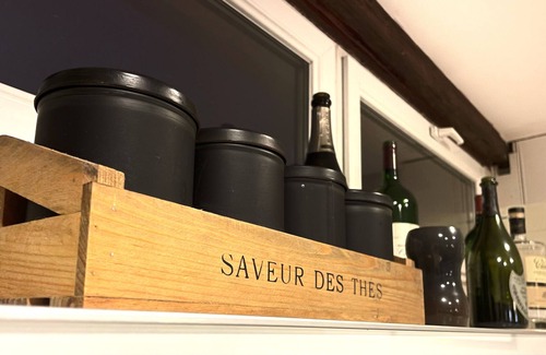 Basseneville House | Old warm and bright Cider Cellar