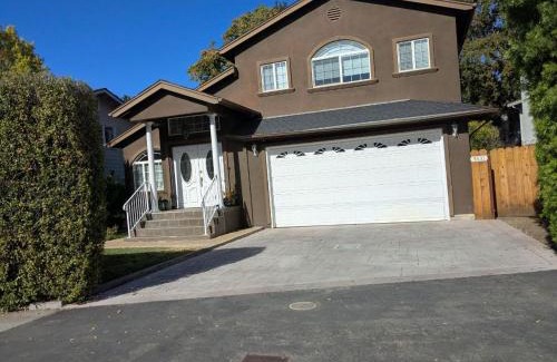 Fair Oaks House | Olive Startup House Menlo Park