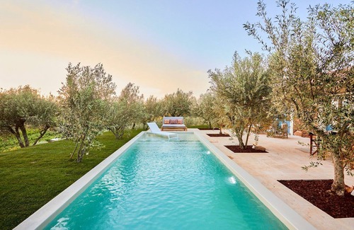 Armamar Villa | Olive Tree House - Two Bedroom Villa, Sleeps 4