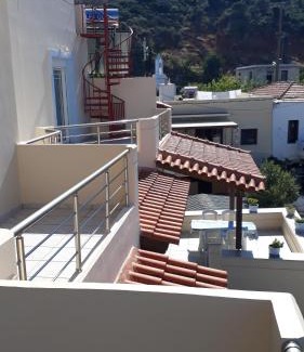 Katochori House | Olympic View Guesthouse