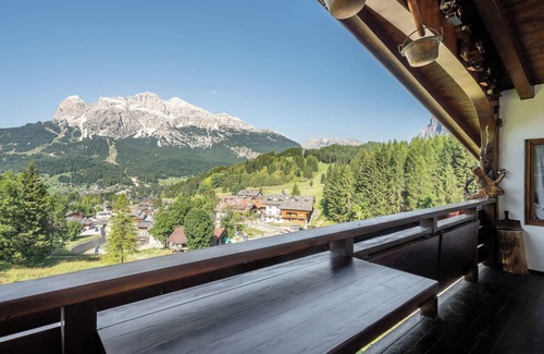 Cortina d'Ampezzo Apartment | Olympics Accommodation #03