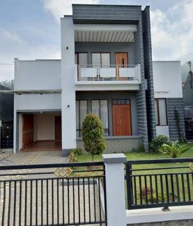 Hargomulyo Villa | Omah Soesan