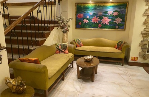 Darjeeling Hotel | Omega Residency