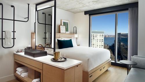 Seaport District Hotel | Omni Boston Hotel at the Seaport