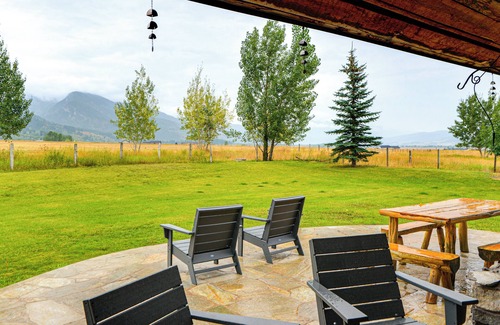 Bedford House | On 20 Scenic Acres: Mtn Retreat in Star Valley