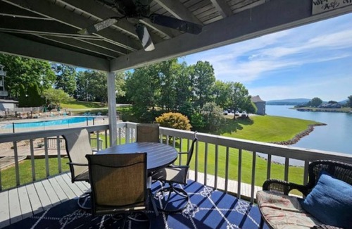 North Shore Condo | ON LAKE TIME: Lakefront Condo with Beautiful Views of Smith Mountain Lake