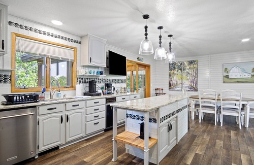 Chippewa Falls House | On Lake Wissota, close to trails and golfing. What are you waiting for?