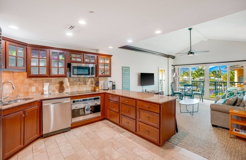 Wailua Condo | On Sale! 300 a night through January! Book Now! Luxury Resort on the Beach!